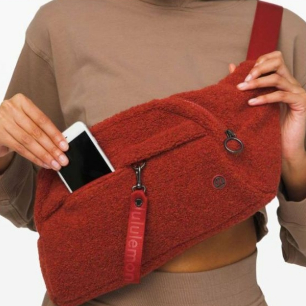 Lululemon fanny pack belt bag